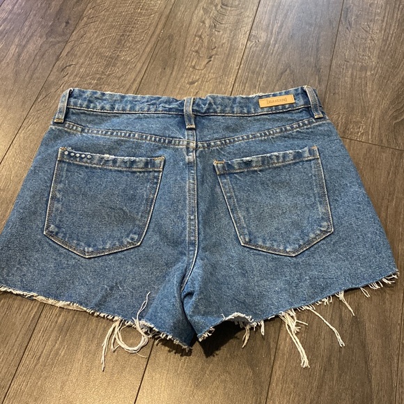 NWOT Blanknyc high waisted shorts - Picture 2 of 4